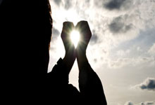 曼城6-0大胜升班马！重返英超前四 福登2球1助 多库+科瓦西奇传射.